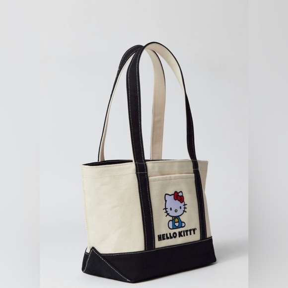 BAGGU X Hello Kitty Small Heavyweight Canvas Tote Bag - Picture 3 of 5